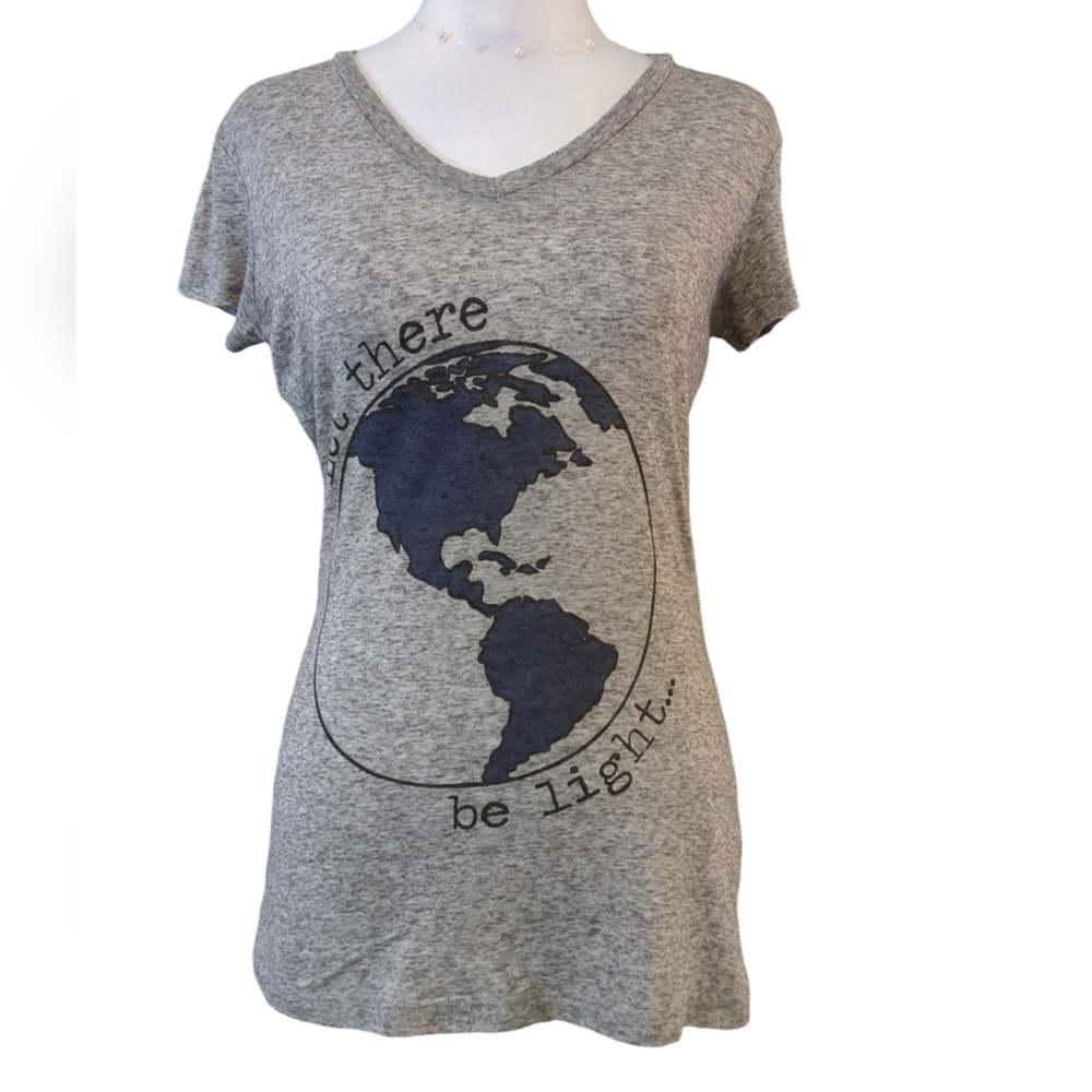 T-shirt Dist Rict color Gray with Design size S